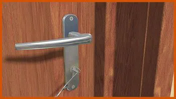 Southgate MI Locksmith Store Southgate, MI 734-530-1016 - 14-unlock-door